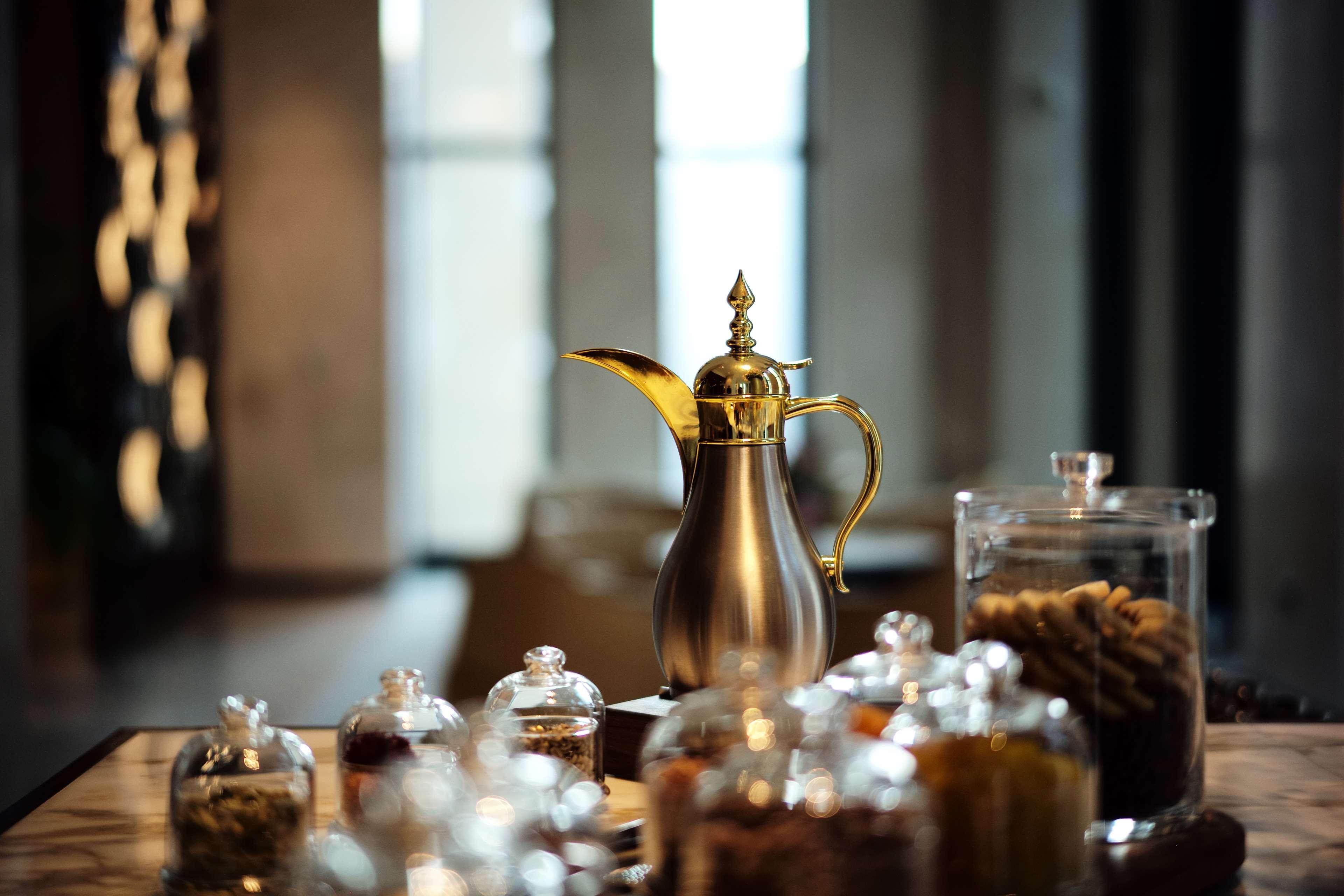 Park Hyatt Doha Hotell Exteriör bild Dallah coffee pot
