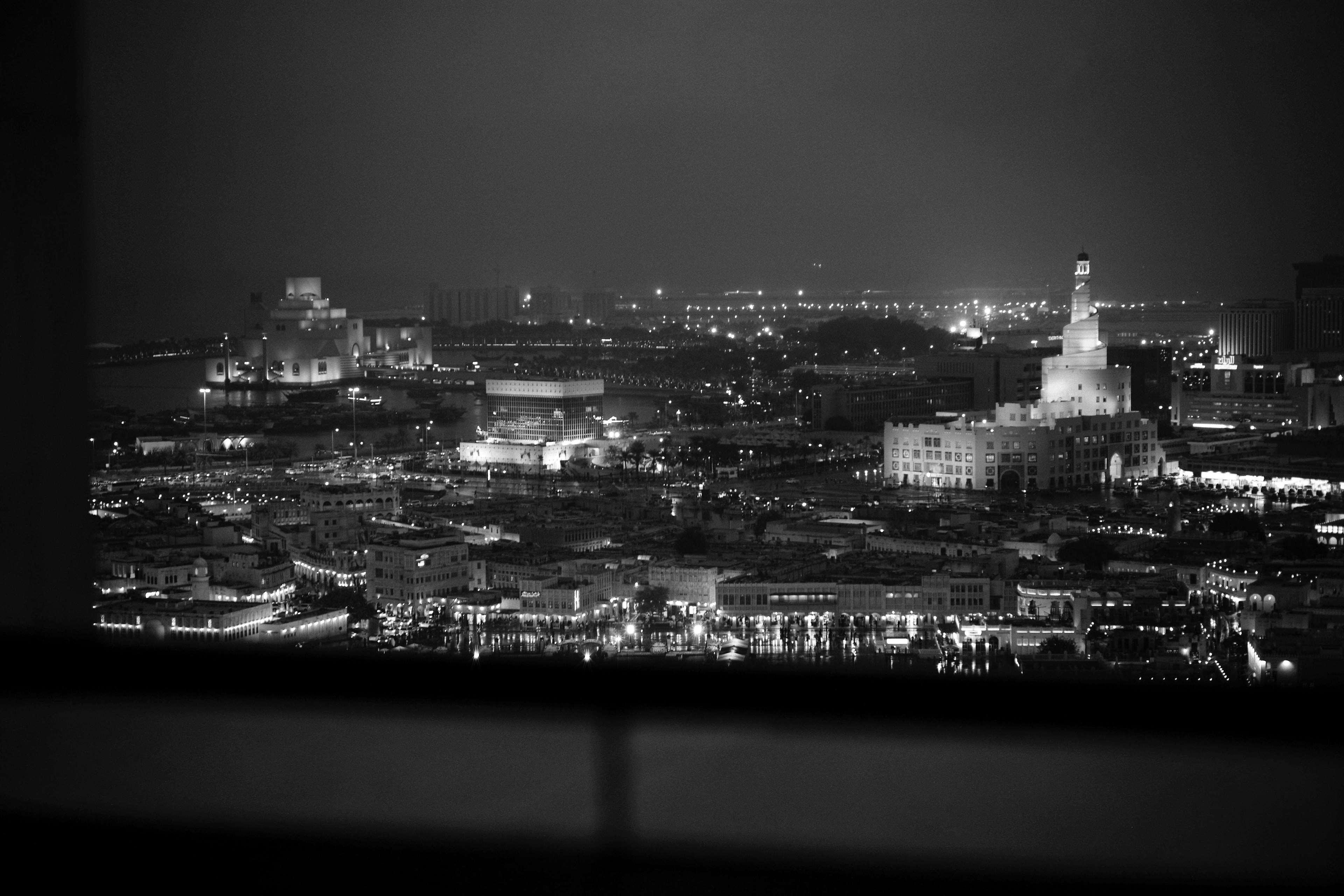 Park Hyatt Doha Hotell Exteriör bild Jerusalem at night