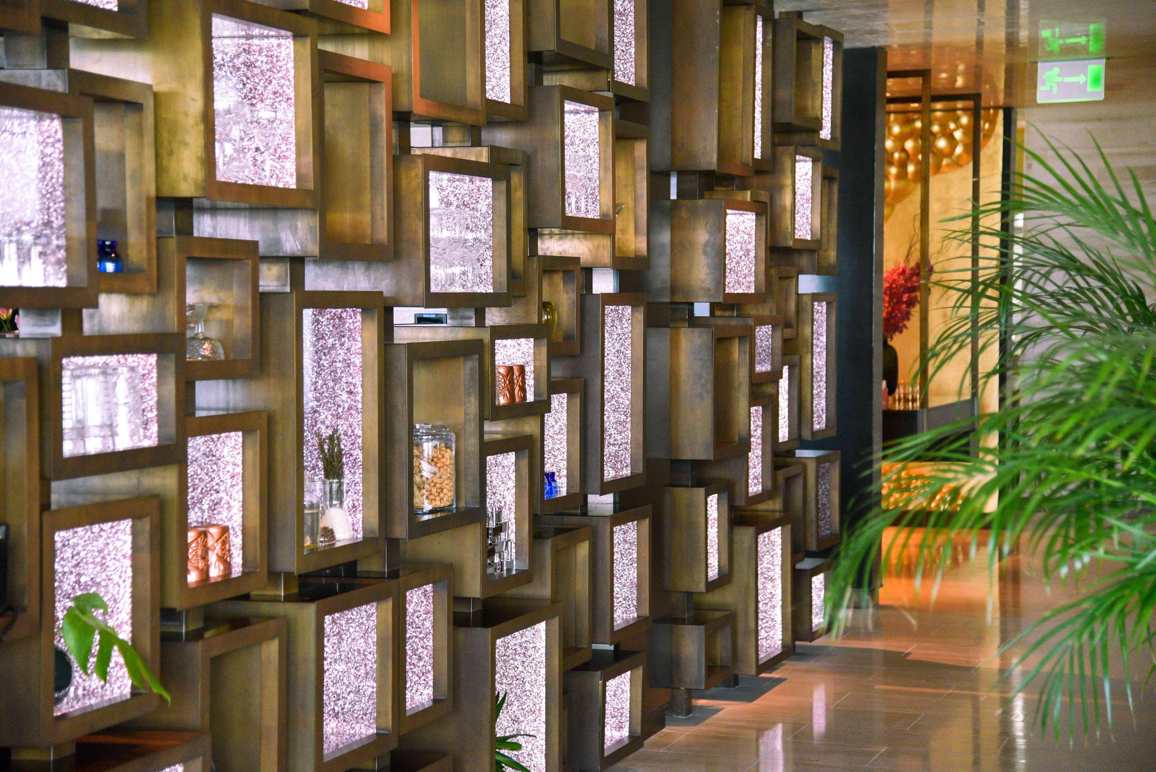 Park Hyatt Doha Hotell Exteriör bild The interior of the hotel